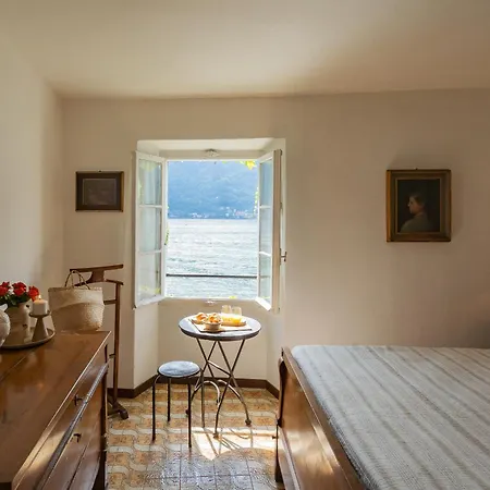 Terrace On Orrido Di Waterfall By Rent Lägenhet Nesso