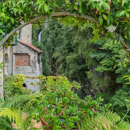 Terrace On Orrido Di Waterfall By Rent Apartmán